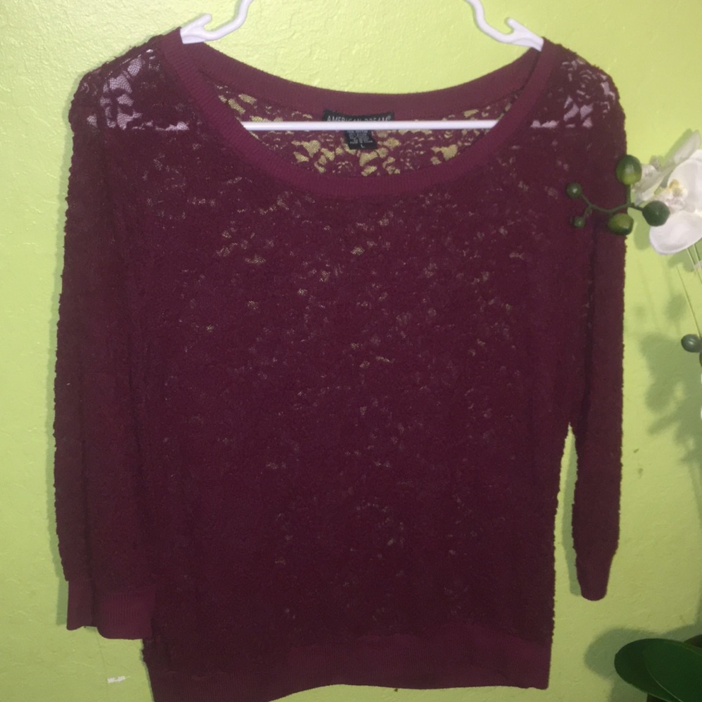 Red shirt in perfect condition size LARGE❤